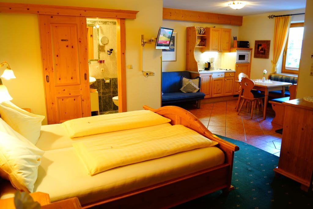 Appartementhaus Olympia Schloessl Neustift im Stubaital Room photo