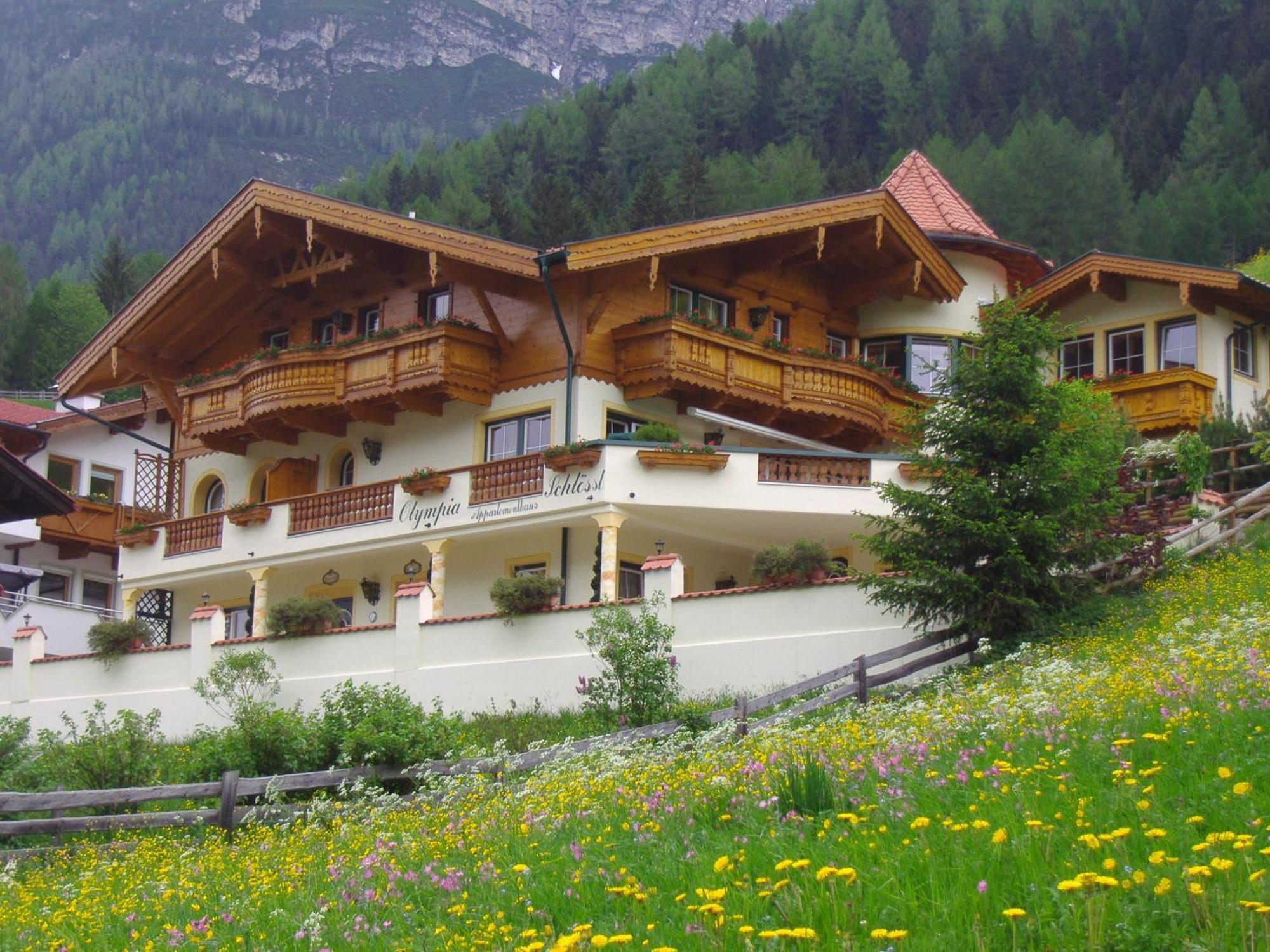 Appartementhaus Olympia Schloessl Neustift im Stubaital Exterior photo